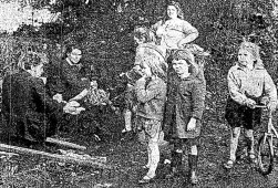 Families eating a meal outside at Spring Lane, 1967. Courtesy of the Evening Echo