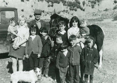 Open air wedding on Spring Lane quarry site 1970. Photo from Fr Donal Fennessy